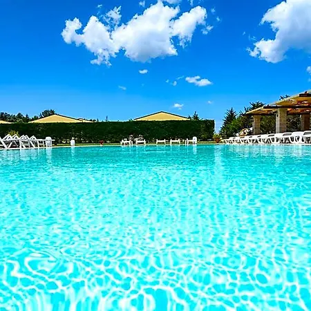 Hotel Tenuta Santicuti
